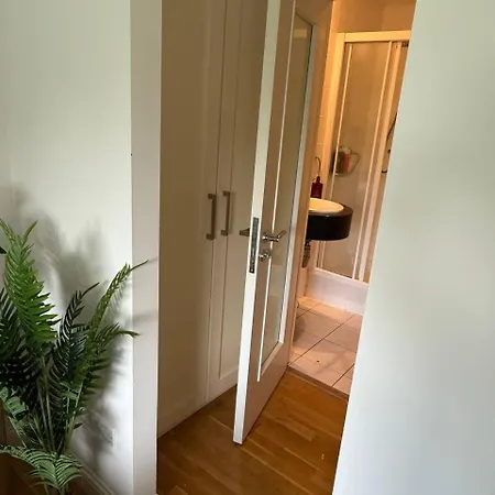 The Cozy Corner Two In Shared Perfect For 4 Without Kitchen Appartement